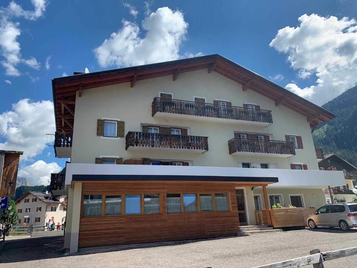 Ferienwohnung Ciasa De Rosa Pozza di Fassa Exterior foto
